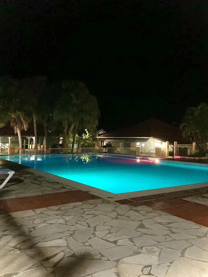Somptueux Duplex Sur La Route Des Plages Sainte-Anne Bagian luar foto